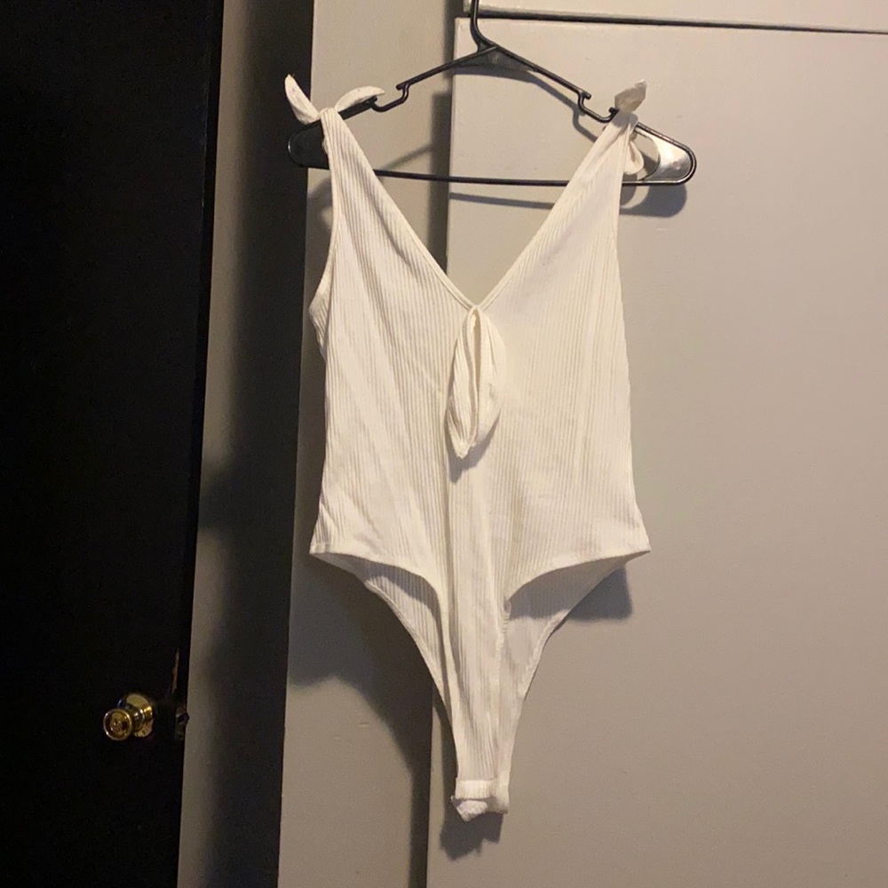 SHEIN Tie Bodysuit